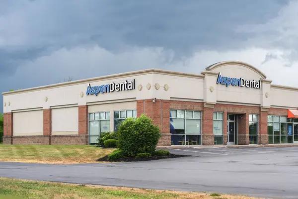 Franklin Dentist Specializing in Preventive and Cosmetic Dentistry